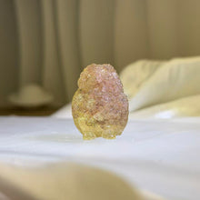 Load image into Gallery viewer, Strawberry Quartz Resin Owl Figurine 红色草莓晶滴胶猫头鹰治愈摆件
